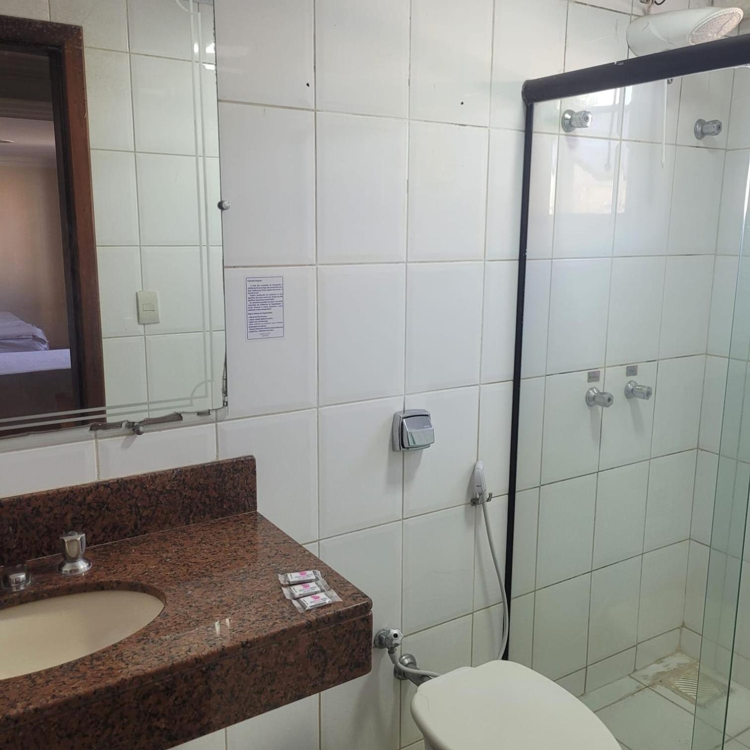Gran Roza Hotel Patos de Minas Zewnętrze zdjęcie