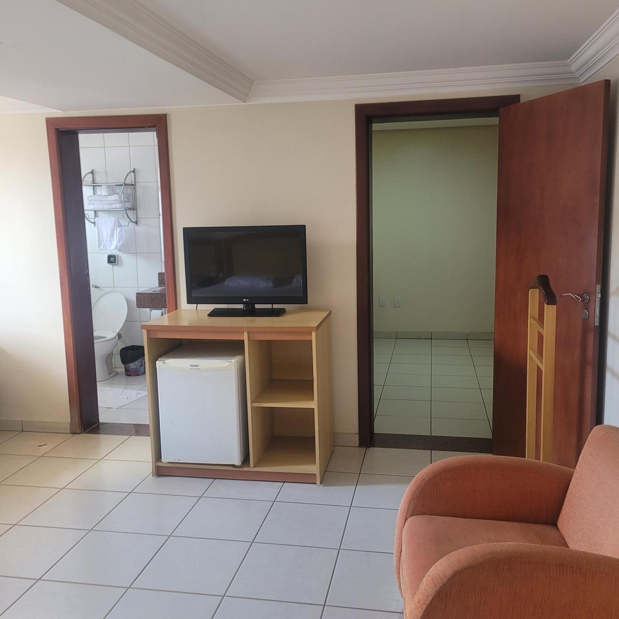 Gran Roza Hotel Patos de Minas Zewnętrze zdjęcie